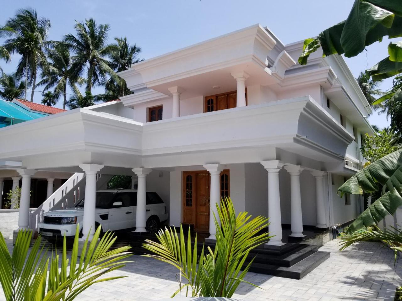 Luxury Villas Of Guruvāyūr Eksteriør bilde